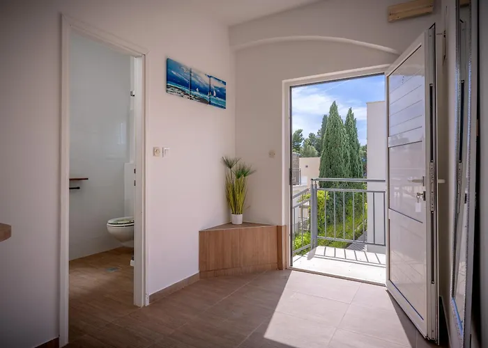 Lägenhet Rajski Dvor