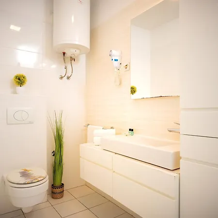 Rajski Dvor Apartmán *