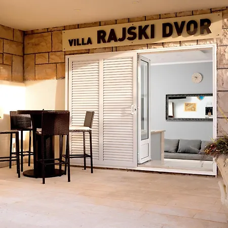 Rajski Dvor Apartmán *
