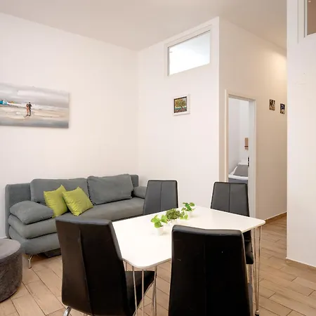Rajski Dvor Apartmán *