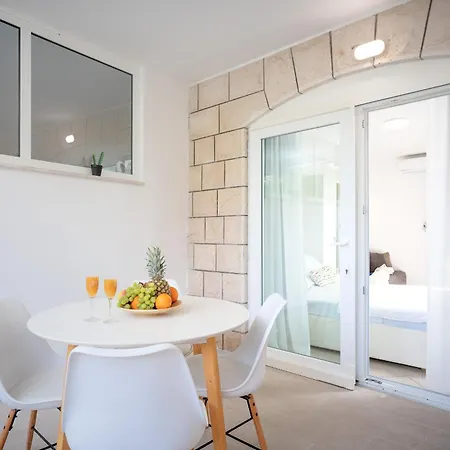 Rajski Dvor Appartamento